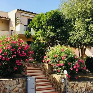 https://le-residenze-di-porto-pozzo.in-sardinia.net