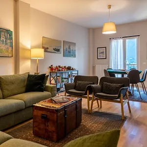 https://la-paperella-blu-apartment.sicilyhotelsitaly.net